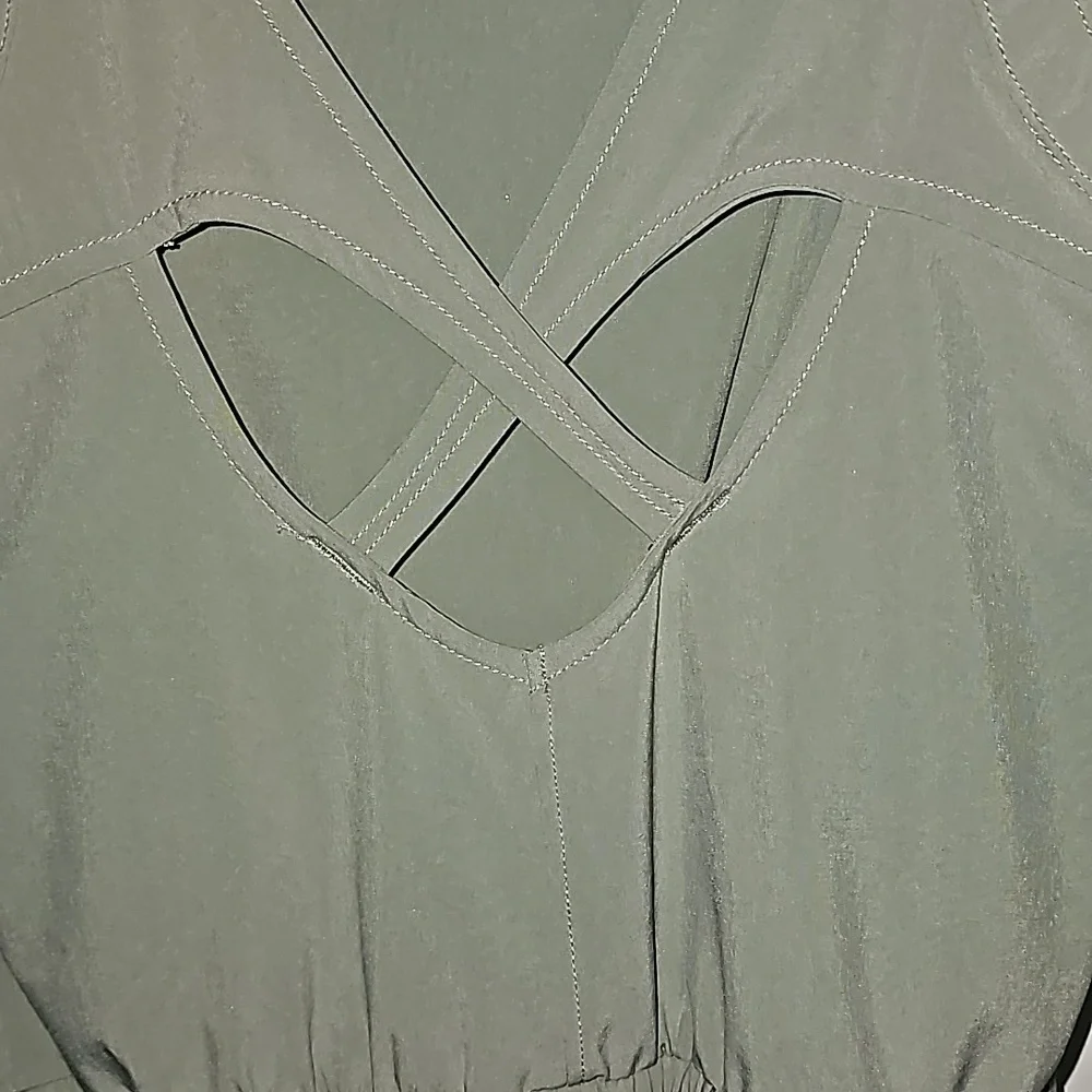 Girls youth sz medium Target green summer Active romper!! Like new nwots
